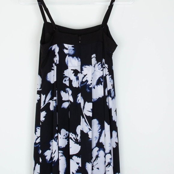 White House Black Market Floral Maxi Dress Black White Size 2 Flowy Whimsigoth - Picture 8 of 10